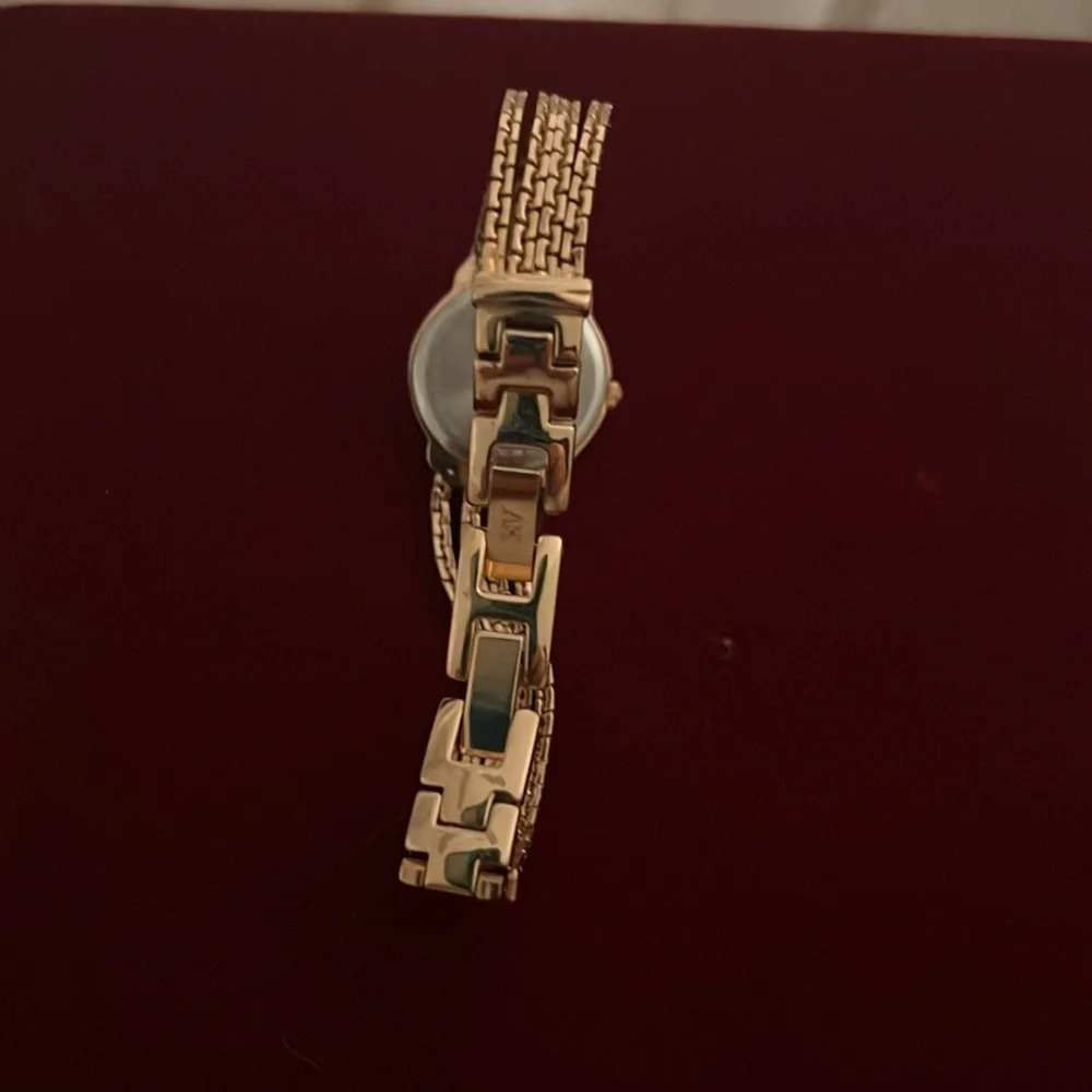 Lovely Vintage MOP Anne Klein Diamond Gold Watch